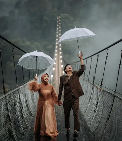 Foto sampul undangan Siti Aisyah & Aqmal