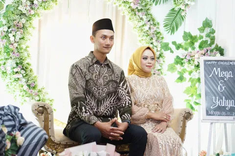 Foto sampul undangan Yahya & Mega