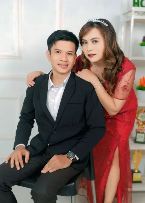 Foto sampul undangan Benny & Tia