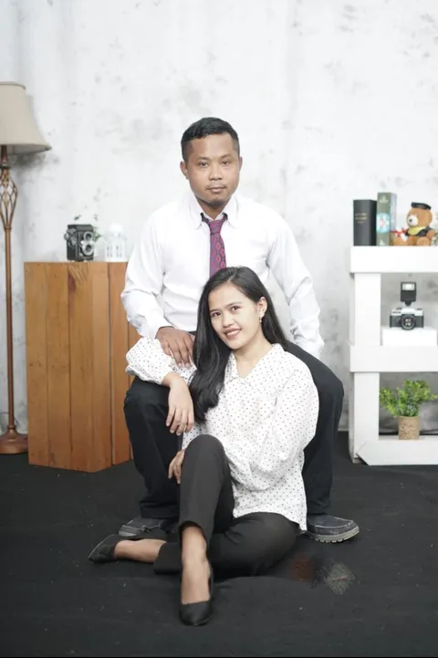 Foto sampul undangan Hendrik & Falin
