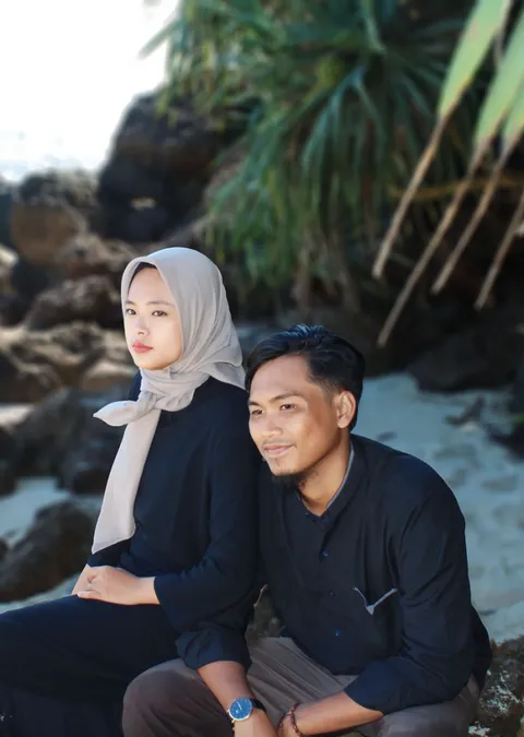 Foto sampul undangan Siti & Riza
