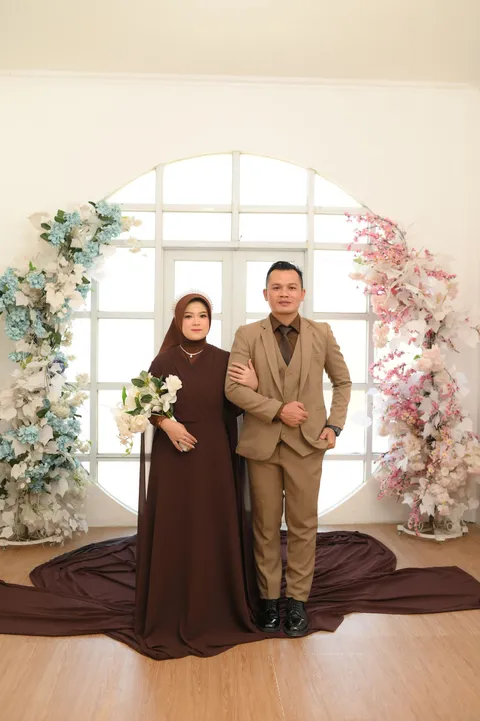 Foto sampul undangan Baron & Risma