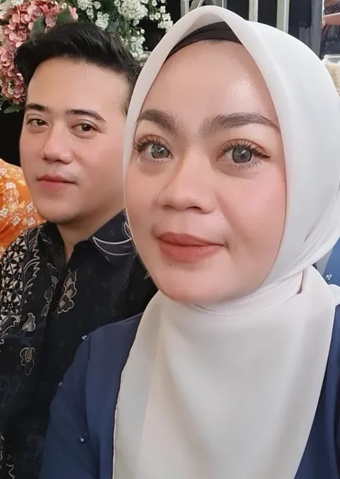 Foto sampul undangan Eka & Iyos