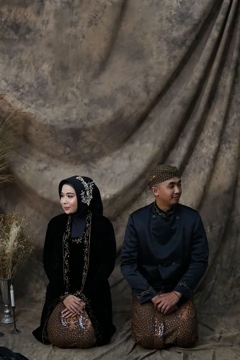 Foto sampul undangan Ludi & Lintang
