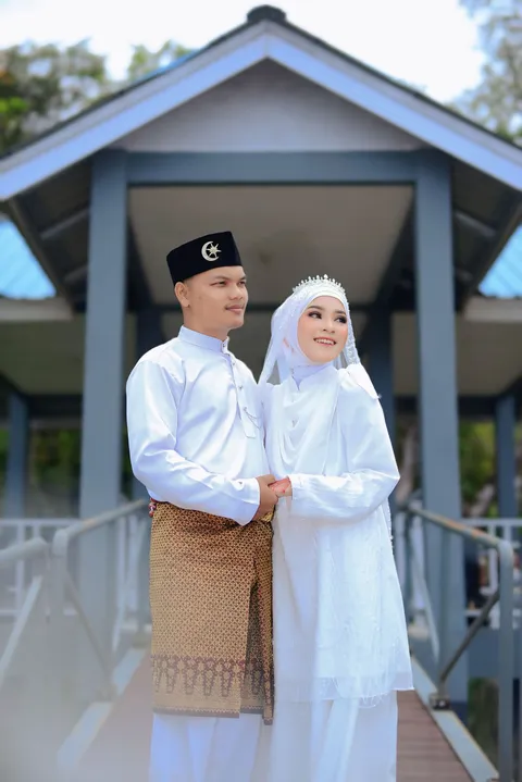 Foto sampul undangan Rahman & Mely
