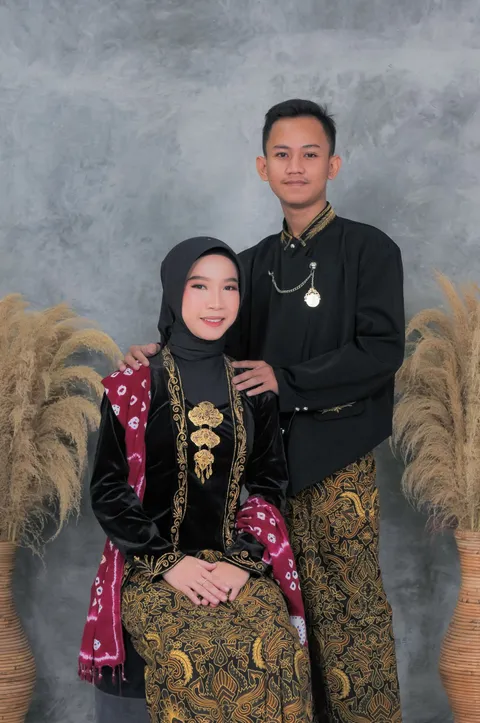 Foto sampul undangan Deni & Nur
