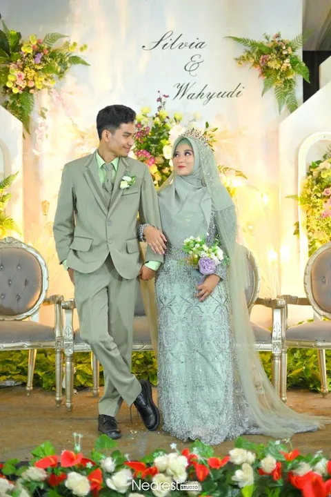 Foto sampul undangan Shifa & Yudi