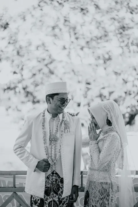 Foto sampul undangan Syauqi & Salis