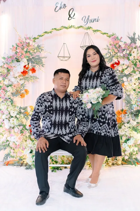 Foto sampul undangan Yuni & Eko