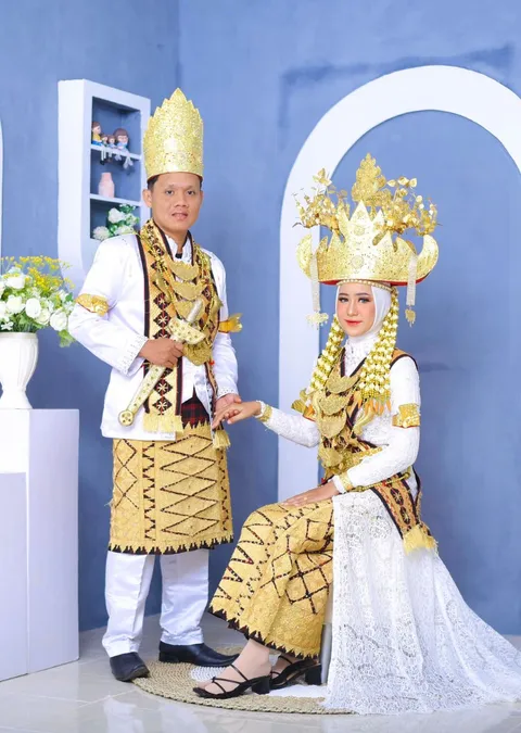 Foto sampul undangan Yuni & Berli