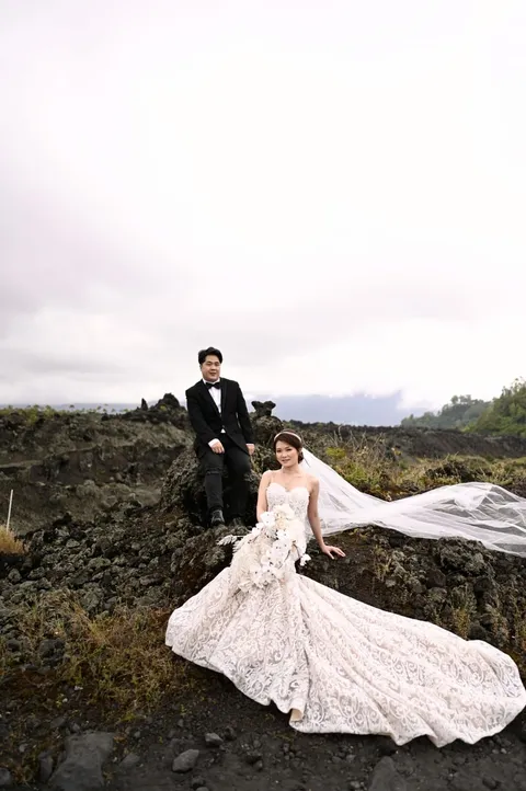 Foto sampul undangan Santi & Terry