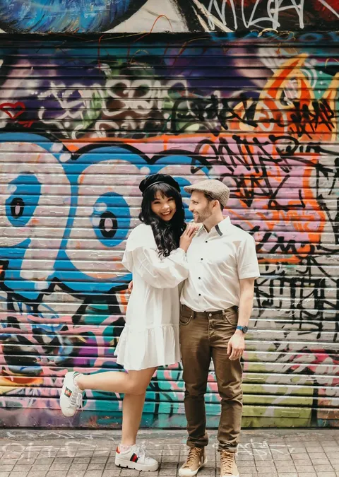 Foto sampul undangan Emily & Jon