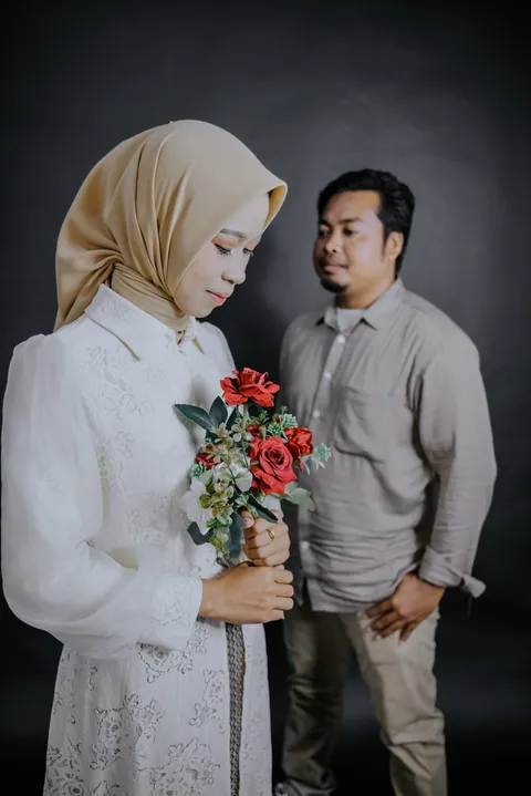 Foto sampul undangan Ayya & Hermin
