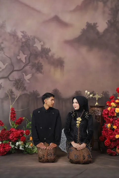 Foto sampul undangan Suci & Rosi