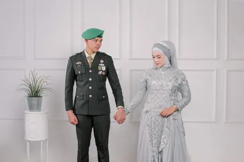 Foto sampul undangan Apri & Rifa