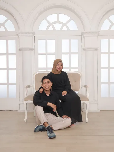 Foto sampul undangan Putri & Adam