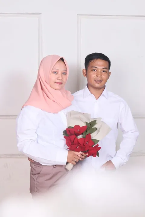 Foto sampul undangan Wahib & Yolanda