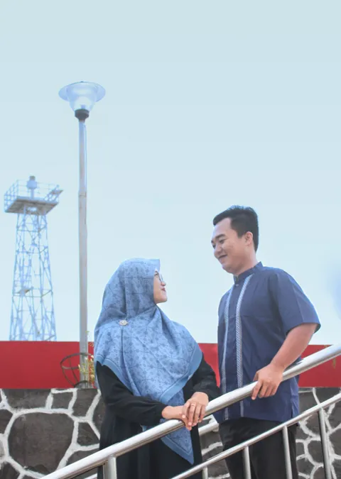 Foto sampul undangan Indah & Rizki