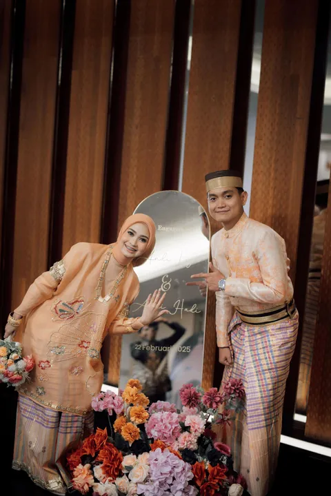 Foto sampul undangan Hadi & Liza