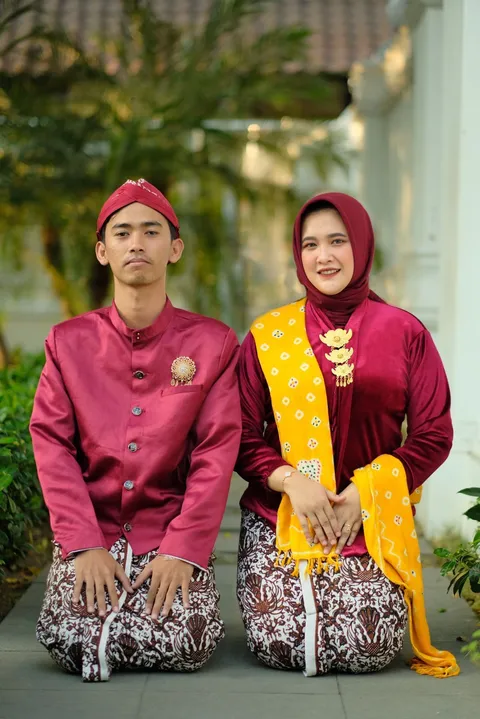 Foto sampul undangan Ladies Maria & Ahmad Bustomi