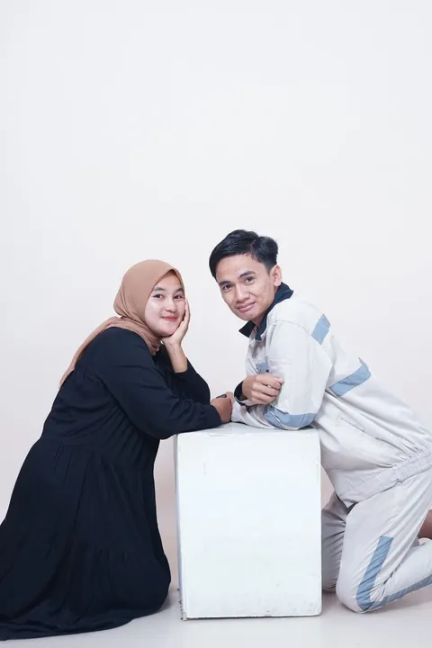 Foto sampul undangan Yuyun Winarsih Nasir & Rin'svitation Adi Suroso