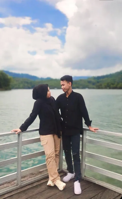Foto sampul undangan Lisa & Setiawan