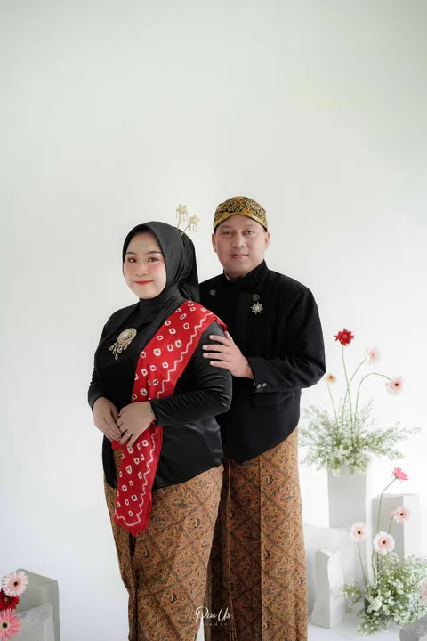 Foto sampul undangan Arif & Wening