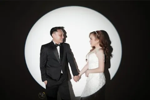Foto sampul undangan Ella & Erol
