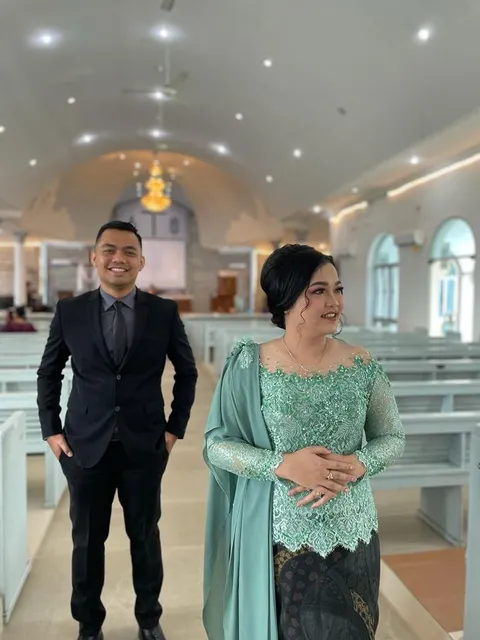 Foto sampul undangan Lidya & Nuel
