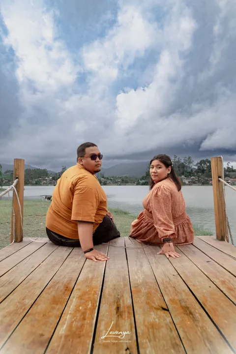Foto sampul undangan Mely & Pras