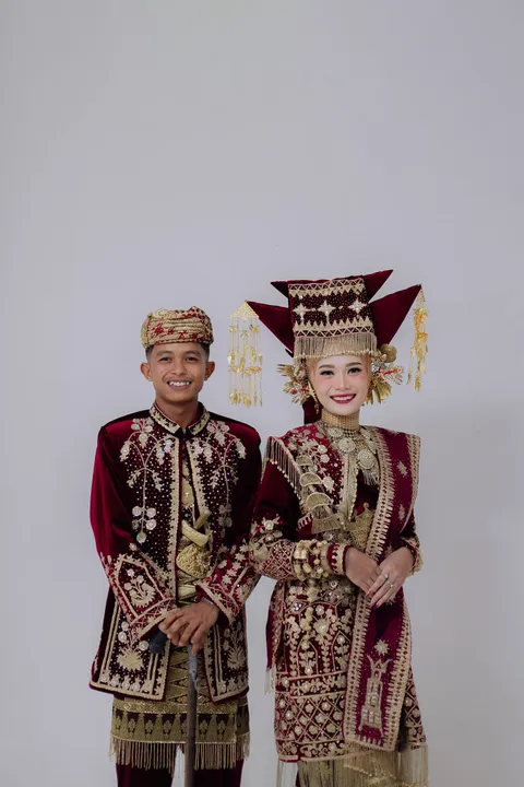 Foto sampul undangan Della & Riko