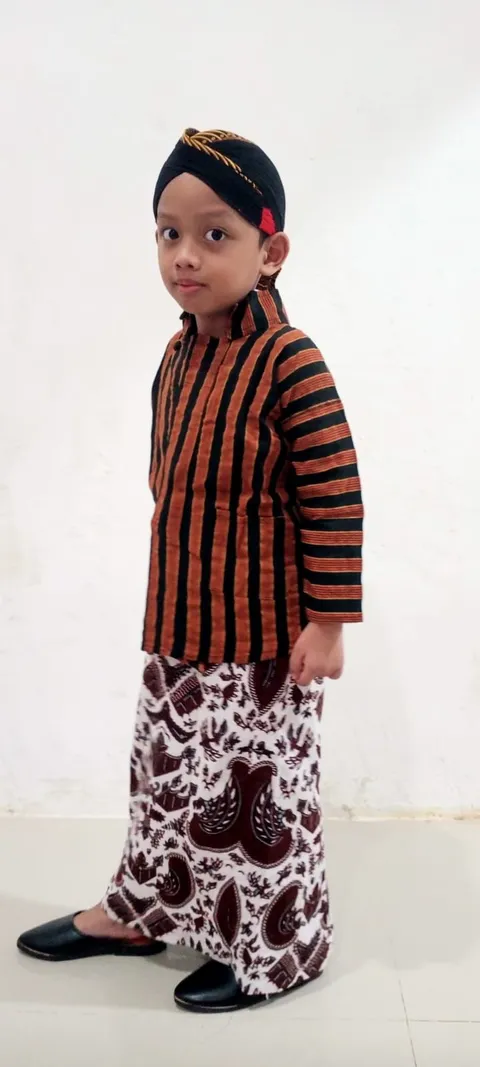 Foto sampul undangan Muhamad Arvino Nazril Sumarji