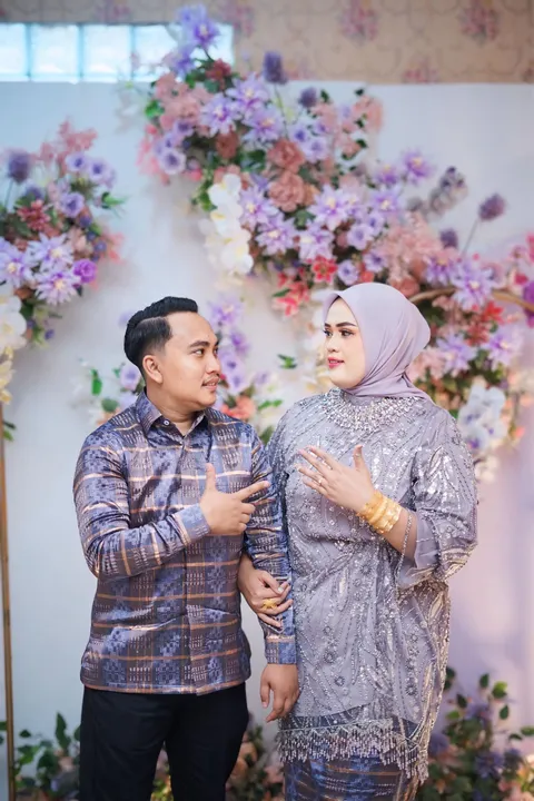 Foto sampul undangan Ica & Lulu