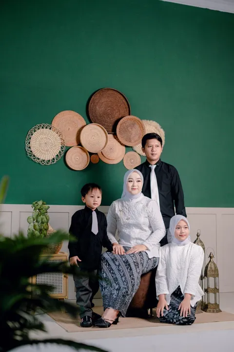 Foto sampul undangan Khitanan Rhey Lukmanul Hakim