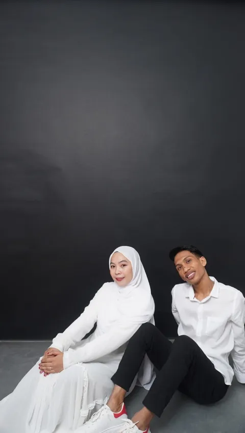 Foto sampul undangan Agus & Ayu