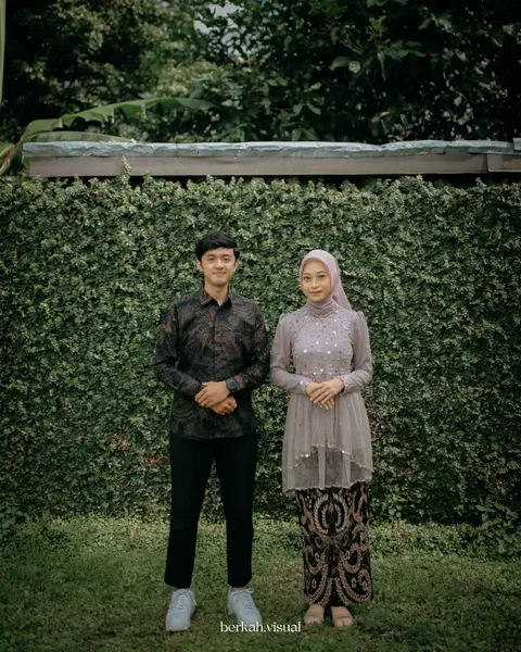 Foto sampul undangan Aswin & Naya
