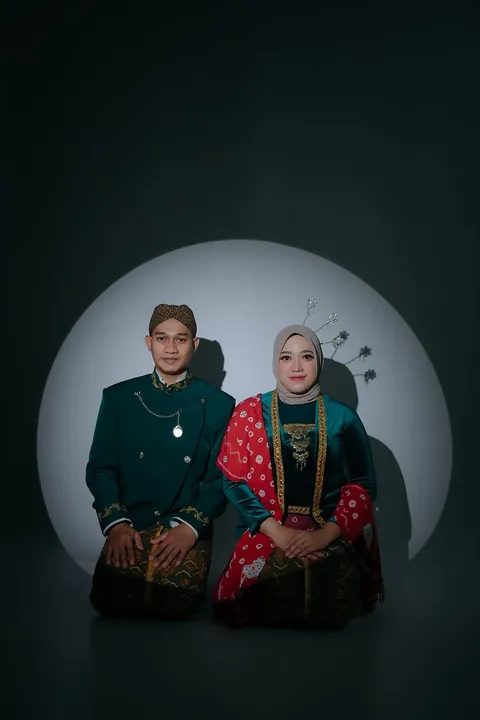 Foto sampul undangan Juniko & Saskia