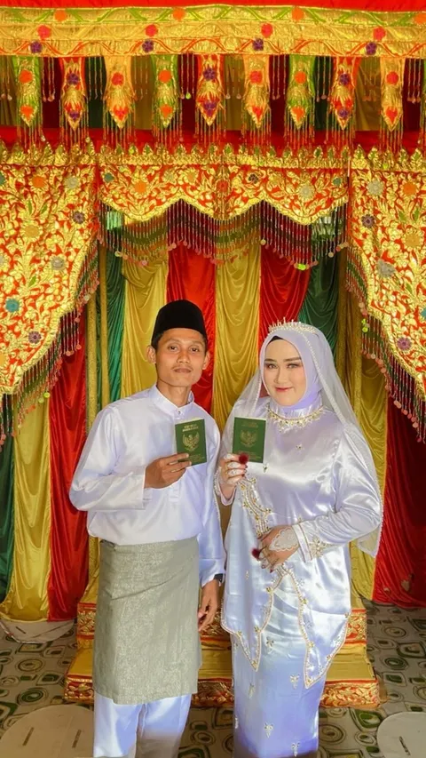 Foto sampul undangan Sinta & Juma