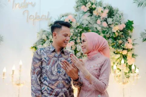 Foto sampul undangan Iqbal & Indri