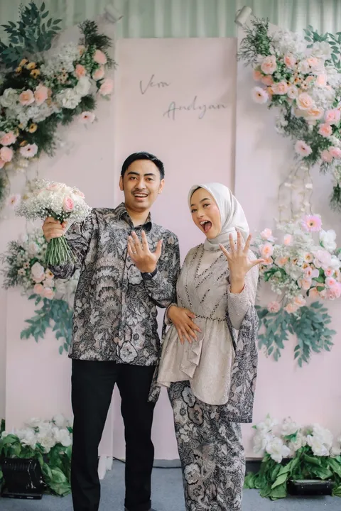 Foto sampul undangan Vera & Andyan