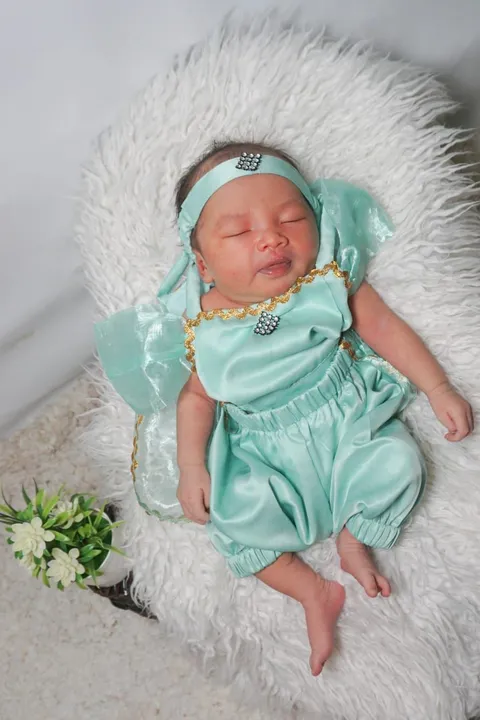 Foto sampul undangan Kiara Elvania Shaqeena