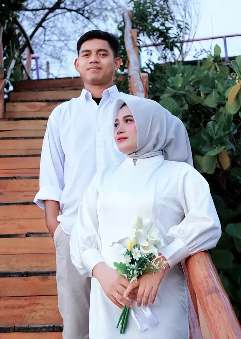 Foto sampul undangan Zhidan & Yuli