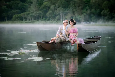 Foto sampul undangan Karuniasih & Budiantara