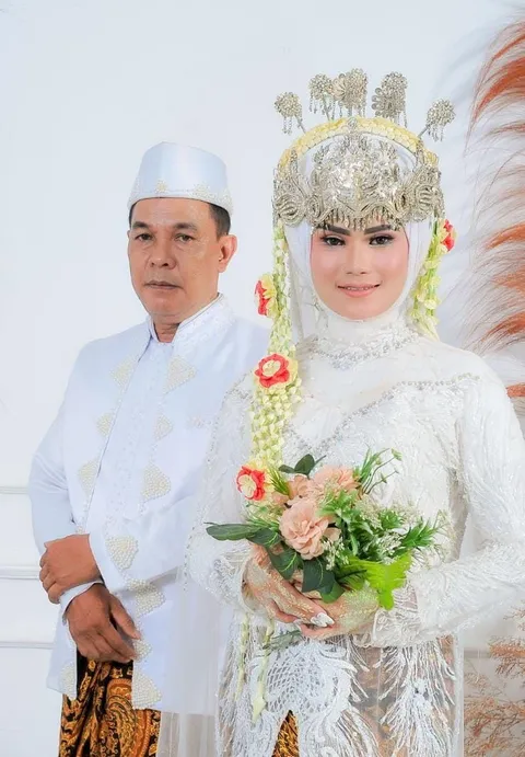 Foto sampul undangan Edi Sumardi & Ade Evi Yuningsih