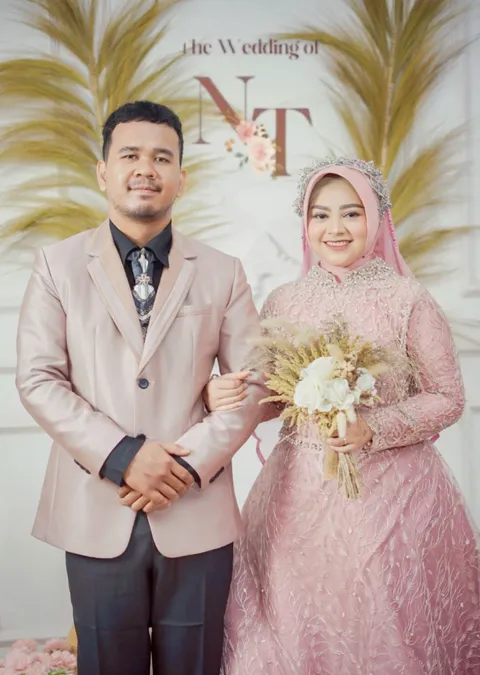 Foto sampul undangan Triandika & Novita