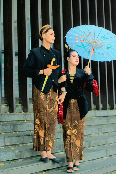 Foto sampul undangan Heri & Caca