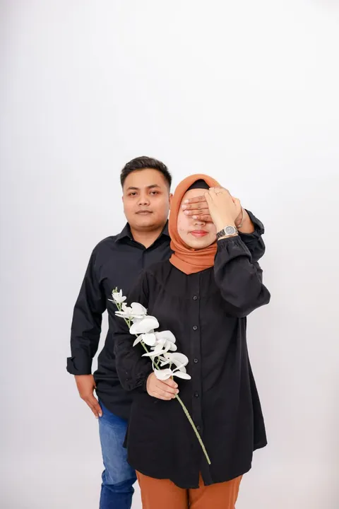 Foto sampul undangan Mia & Anam