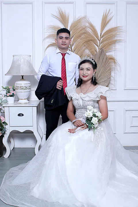 Foto sampul undangan Wulan & Chris