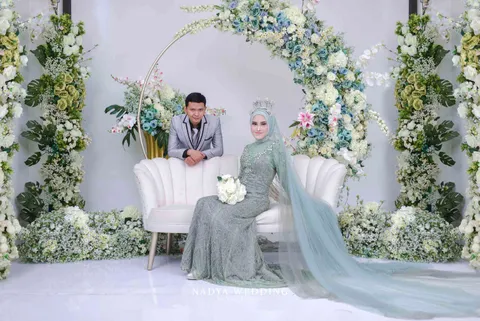 Foto sampul undangan Tatas & Tiya