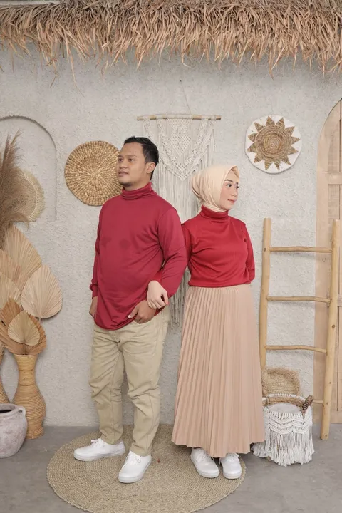 Foto sampul undangan Qorry & Anis
